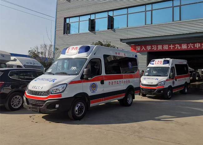 依维柯欧胜120救护车四辆齐发，送往江西宜春人民医院